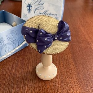Lady Cassandra Collection Hat & Stand Miniatures